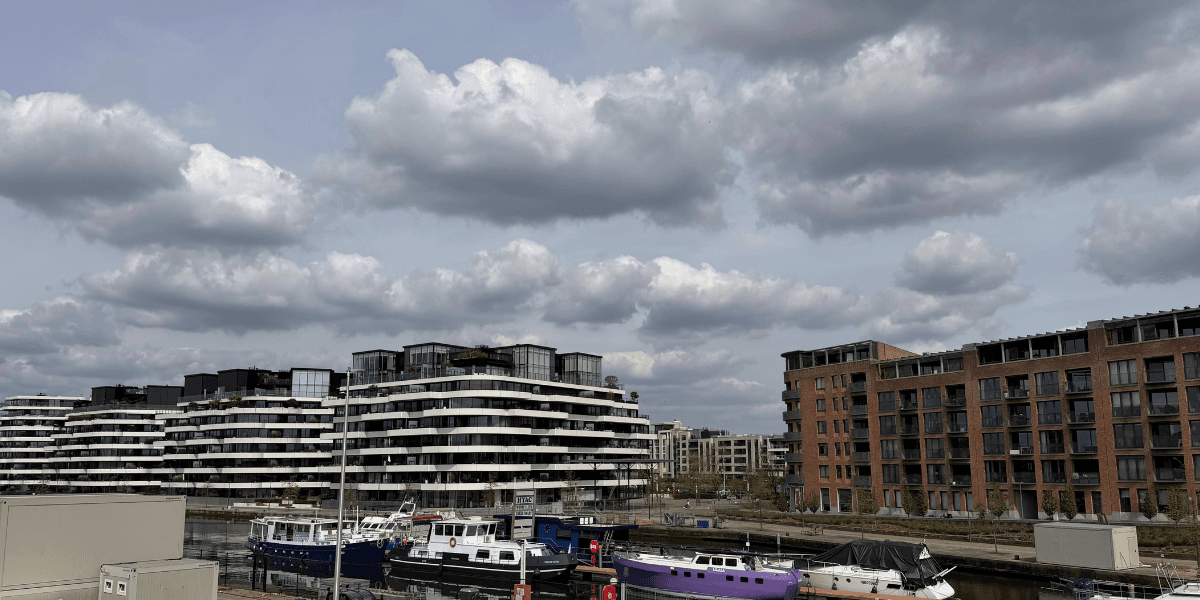 Quartier Bleu in Hasselt met moderne appartementen aan de jachthaven